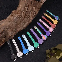 9 Colors Mini Folding Heart Keychain Pendant OK Key Shape Pocket Knife Outdoor Survival Tool Defense Keychain