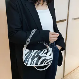Takı Torbaları Koltuk Alt çanta Zincirleri Beyaz Çanta Sütü İnek Zebra Desen Çantaları Kadın Moda Omuz Çantaları Lüks Tasarımcı Deri