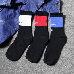 Мужские носки унисекс Harajuku Hemp Tidal INS уличный ветер столкновение цветов с вышивкой букв мужские и женские носки Хлопковый скейтборд T221011