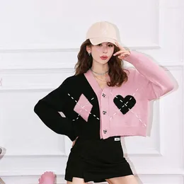 Damskie dzianiny 2023 Knigan Poker Sweetheart Hit Color Cropped Damska Spring Autumn Kpop Tops Kobiety Kobiety