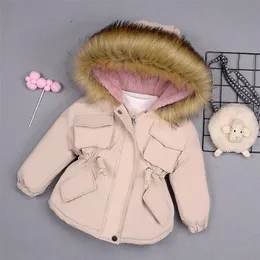 ダウンコート秋の冬の毛皮の子供の子供のための厚い暖かいジャケット