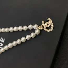 18K Gold Plated Brass Copper Pendant Necklace Fashion Women Designer Brand C-Letter Round Necklaces Choker Chain Crystal Imitation Pearl Wedding Jewelry Love Gifts