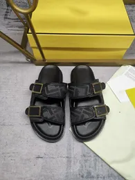 Chinelo designer mulheres slides slides planas sandálias de verão sandale sapatos senhoras clássico marca casual mulher fora chinelos praia couro real 0929