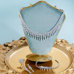 Серьги ожерелья набор Beaqueen Luxury 4pcs Bridal White Cubic Circonia для женщин свадьба Большая кисточка и длинная капля JS340
