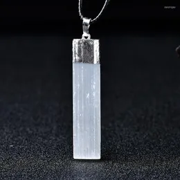 Figurine decorative Natural Selenite Gypsum Collana con pendente di moda Selenitum Mineral Specimen Jewelry Reiki Healing Crystal Energy Stone