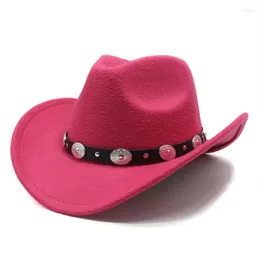 Berets Western Cowboy Hat для женской шерсти войдет осенняя зимняя винтарная винтаж Wide Brim Fedoras Cowgirl Hats Мужчина в британском стиле джаз