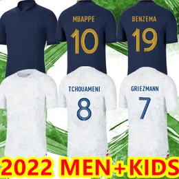 2022 23 Frankrijk Benzema Mbappe voetbalshirts 22/23 Griezmann Pogba Kante Maillot Foot Kit Top Shirt Dembele Kimpembe Varane Saliba Digne Giroud voetbal Mannen Set