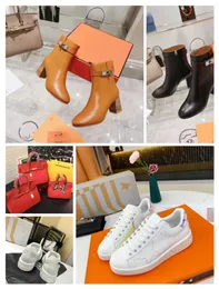 21 Top Fashion Platform Designer Shoes Triple Black Velvet White Overdimensionerade herr- och kvinnor Casual Party Dress Calfskin2 35