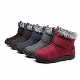 2022 Bottes Bottes Femme Sprzedaż nowego zimowego materiału butów Women Warm Ederly Kostka śnieżne buty duże bawełny botki w średnim wieku i starsze kobieta sh n1lj##