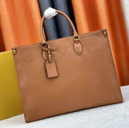 Bolsa de tecelagem feminina Bolsa de ombro inclinada ombro de ombro de grande capacidade sacos de compras de qualidade para meninas mulheres mulheres