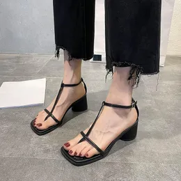 Sandals Women's Flip-Flops Summer Shoes 2022 Trendyol Sexy T-Strap Heels Heels Cheeld Woman Party Sandalias Mujer