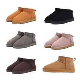 13color classical Mini U5854 women snow boots keep warm boot Latest fashion Sheepskin Cowskin Genuine Leather Plush boots with card dustbag beautiful gifts