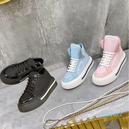 2022 Spring Autumn Casual High Top Buty Kobiety Travel Travel-Up Sneaker Designer skórzana moda trenerów Kobieta platforma butów Lady Gym Sneakers Rozmiar 35-40-41