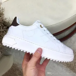 2022 Scarpe casual Scarpe da ginnastica da corsa con lacci Scarpe da donna Scarpe da ginnastica da uomo Scarpe da ginnastica da donna in pelle da viaggio Moda Lady Designer piatto Lettere Sneaker con plateau 100% pelle bovina Taglia