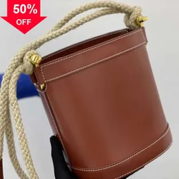 Bolsas de grife Triumphal Arch Leather Bucket Marin Hemp corda Um ombro Bolsa Crossbody Bag Versátil fábrica feminina Factory Direct Sale