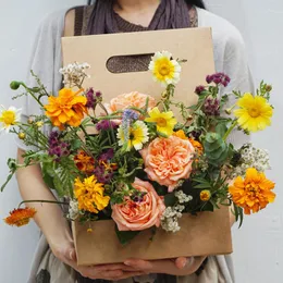 Confezione regalo Fiori Borsa per il trasporto Sacchetti di carta Kraft con manico Bouquet impermeabile Scatola per fiorista per la festa di scatole di rose di San Valentino