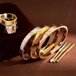 Bir Tasarımcı C Arter Tasarımcı Bileklik Bileklik Erkekler ve Kadınlar İçin Mücevher Bangles Lüks Mücevher Sevgililer Günü Çift Hediye Kız Arkadaş Moda Aksesuarları Wh