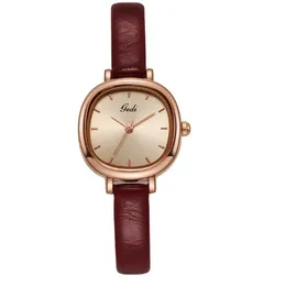 Gedi New Fall Fashion Design Retro Style Quartz30mm女性のシンプルな気質女性の時計誕生日プレゼント