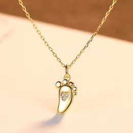 Новый 18 -километровый золото покрытый милый подвесной ожерелье для подвесной подвески женские ювелирные изделия корейская мода изящное изящное S925 Серебряное воротнич