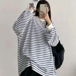 女性のTシャツサイズ6xl 150kg秋の女性ハラジュクストライプTシャツ長袖OネックTシャツウルツァン韓国カジュアルカジュアル特大シャツブラック