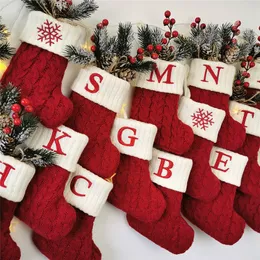 Świąteczne skarpetki Kniting Red Snowflake Letters Alphabet Letter