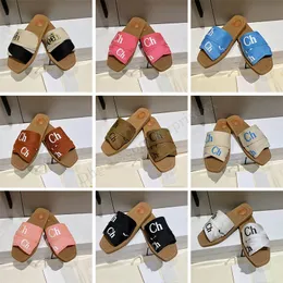 Kvinnor Woody Mules Flat Sandals tofflor Designer Canvas Slipper Slides White Black Womens Fashion Outdoor Beach Slipper Shoes Inomhus Slang Coat Trainer