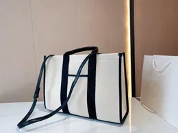 デザイナーバッグイブニングバッグ2021最新スタイルのセレブキャットウォークシューダーSキャンバスショッピングデザイナーレディースハンドバッグ