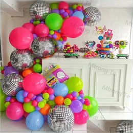 Decoração de festa 119pcs de volta aos anos 80 dos anos 90 Balão Garland Arch Disco 4d R Balões Decorações de festa retrô Hip Hop Rock Po Props DHNF5