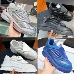 Projektant Mężczyźni Sneaker Włochy Odisea Casual Buty Treakery skórzane bydło Triple Blay Biała wielokolorowa platforma