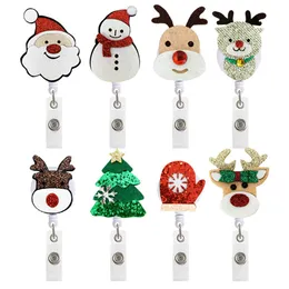 10 datorer/Lot Custom Key Ring Nursing Accessories Christmas Tree Elk Snowman Dractable Holiday ID Badge Holder Reel för sjuksköterska gåva