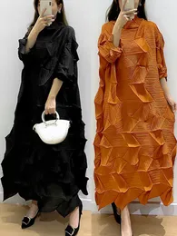 Günlük Elbiseler Miyake Kat Uzun Elbise Kadın Gevşek Kıvrımlar Balıkçı Yaka A-Line Eski Tatil Zarif Maxi Siyah Düğün Parti Y2k Vestido
