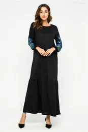 Abbigliamento etnico L'industria pesante musulmana lunga da donna Ricamata in tinta unita Abito stile Abaya a maniche lunghe ampio e largo