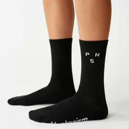 Спортивные носки PNS PAS Normal Studios Sports Racing Cycling Socks Профессиональные бренд спортивные носки для дышащих мужчин женщины на открытом воздухе.