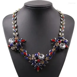 Halsband, chinesischer Yiwu-Markt, Modeschmuck, exquisite Luxus-Rhodium-Farbe, handgefertigte Halsketten mit Harzsteinen für hübsche Mädchen