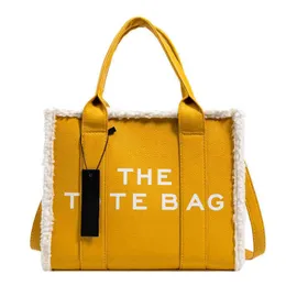Shoulder Bags Totes Women Designer Bags 14 colors Shopping Bag Designer Handbags Plush Trim Messenger Vintage Bag Purses 2206282909