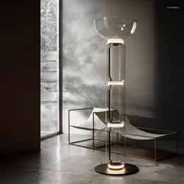 Lâmpadas de chão Nórdicas Sofá de canto de designer nórdico Sóndo de mármore lampara de pie regulável intensidad decoração de sala
