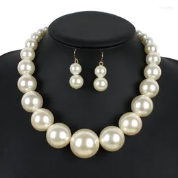 Orecchini di collana che impostano grandi scaglie di cokers fatte perla artificiali fatte perle per perle cokers set di orecchini per le donne feste club