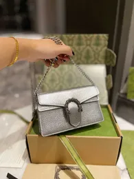 TZ Women Facs Designer Classic Retro Silver Chain Bag Bag Cawhide Material Messenger Bag حقيبة حقيقية من جلد Bacchus 6 أكياس 6