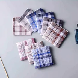 Man Cotton chusterzysta kolor losowy w kratę Square Business Dżentelmen Pocket Hanky ​​Classic Style 38 CM38CM 1 Piece J220816