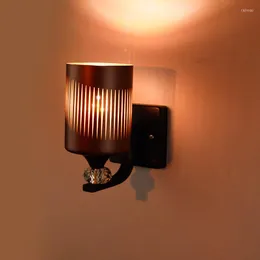 Lampa ścienna nowoczesna prosta szkła sypialnia leniwy przyłóż do korytarza kryształowa osobowość nordycka luksusowa dom