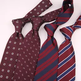 Bow Ties Necktie للرجال يجتمعون مع Gravatas Homens Fashion Polyester للرجال الرسمي 8 سم مخططة الرجل ملحقات قميصات العنق