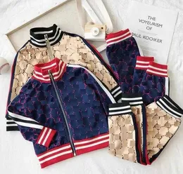 Conjuntos de roupas infantis sets novos trajes impressos de luxo de letras de moda Jackets Casual Sports Style Sweetshirt Boys Douse