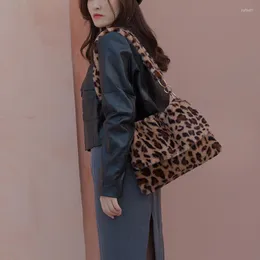 Bolsas de noite feminino para a bolsa de peles de leopardo capa de ombro saco de ombro de inverno