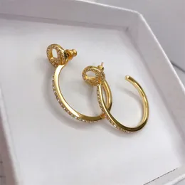 Designers de atacadistas Mulheres Ear garanh￣o de luxo Diamante Brincos de c￭rculo de c￭rculos Brincos de arco Acess￳rios para festas de moda de moda J￳ias pendentes