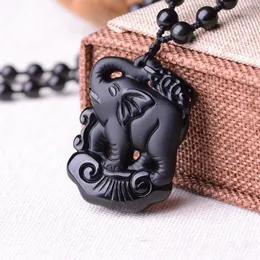 Choker utarbetar den kinesiska samlingen Obsidian Elephant Jades Ausch Amulet Necklace Pendant