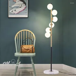 Lâmpadas de chão Pé de cristal para decoração de casa no estilo nórdico iluminação dourada de iluminação dourada quarto arte criativa arte