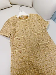 2022 Jesienna okrągła szyja tweedowe panele złota sukienki splotowe kieszenie z krótkim rękawem Krótkie luźne sukienki A2O6335