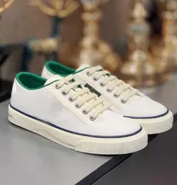 Scarpe casual di marca 2022 designer scarpe da tennis casual tela ginnastica in gomma sneaker ricamate coppie di alta qualità con 35-46