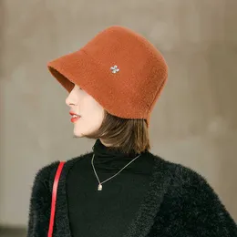 Berretti Beanie/Teschio Nuovo Autunno Inverno Mix femminile Lana Moda retròEleganza Cappello a cupola a secchielloQuadrifoglio Decora la tendenza di stradaCappelli a bombetta T221020