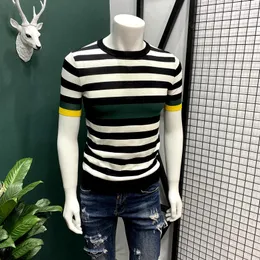 メンズTシャツ編みメン半袖シャツファッションスリムストライプサマートップハイストリートミックスカラーOネックプルオーバー薄い4xl